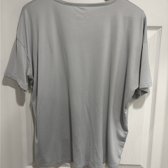 Disney ‘Winnie the Pooh’ Gray Graphic T-Shirt with Winnie and Piglet & Text - Picture 5 of 8